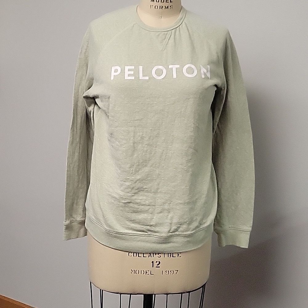 Peloton Crewneck Sweatshirt Size M, light minty green